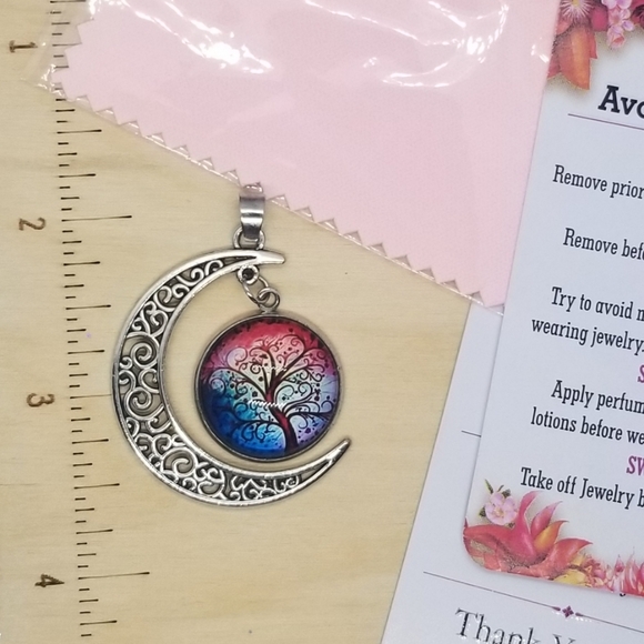 "Moon and tree of life" Pendant - Picture 3 of 3